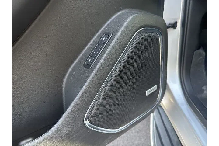 $32000 : GMC Yukon 2018 4x4 Denali 4d image 10