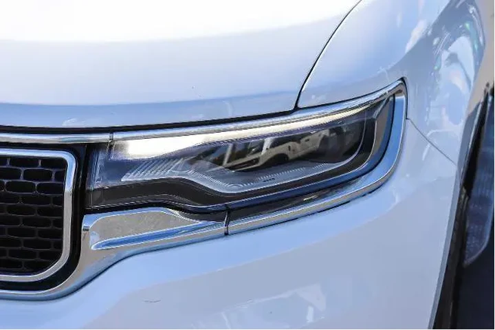 $37995 : Jeep Wagoneer 2022 4x4 Serie image 6
