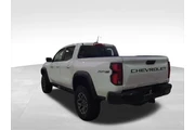 $60 : Chevrolet Colorado 2024 4x4 thumbnail
