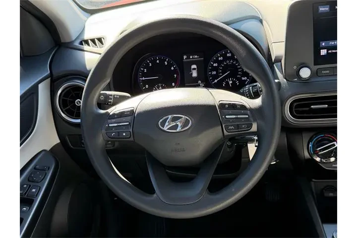 $16285 : Hyundai KONA 2023 AWD SE 4dr image 10