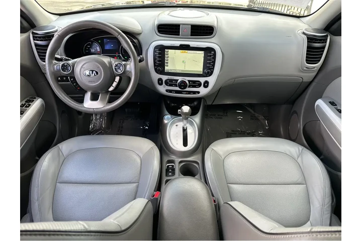 $7977 : 2016 Soul EV + image 5