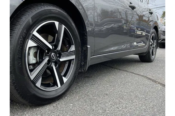 $19250 : Nissan Sentra 2025 SV 4dr Se image 9