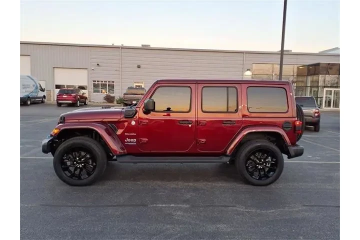 $32517 : Jeep Wrangler Unlimited 2022 image 2