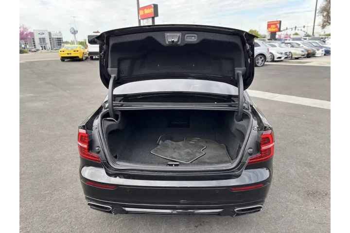$26998 : 2021 S60 T6 R-Design image 9