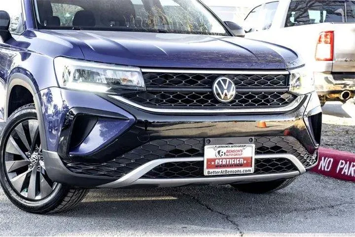 $18192 : Volkswagen Taos 2024 S 4dr S image 3