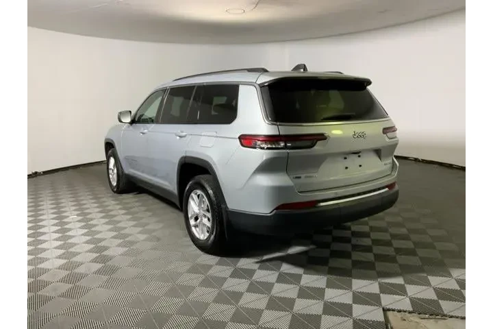 $31246 : Jeep Grand Cherokee L 2023 4 image 9