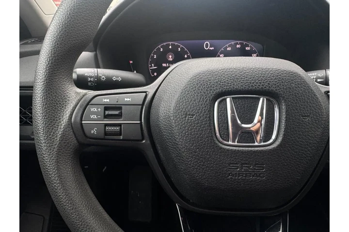 2023 Accord LX image 8