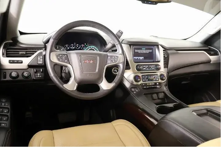 $29793 : GMC Yukon 2019 4x4 SLT 4dr S image 2