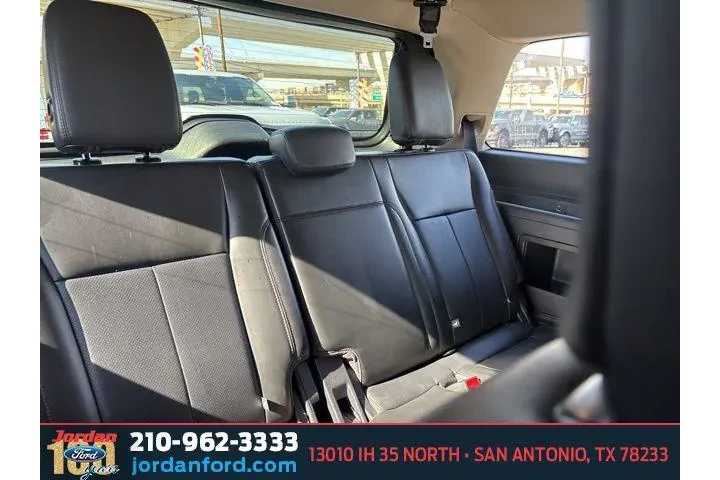 $38874 : Ford Expedition 2024 4x2 XLT image 9