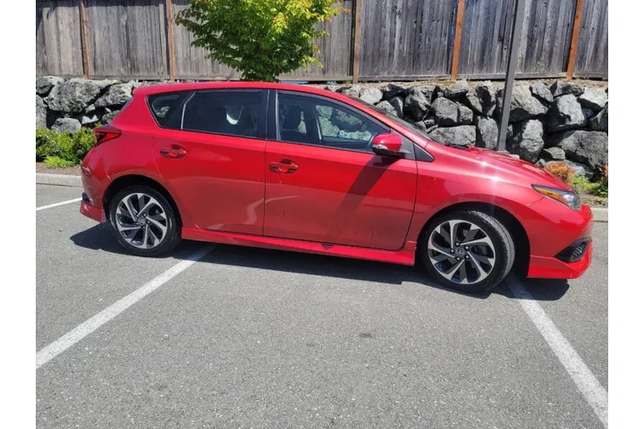 $9900 : 2018 Corolla iM image 8