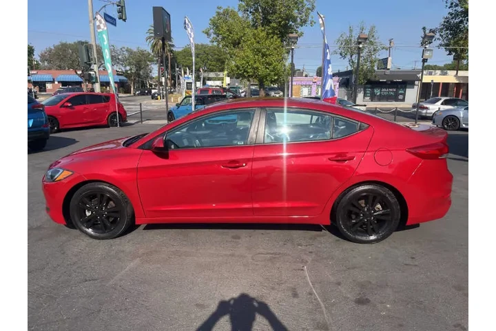 $11995 : 2018 Elantra SEL image 9