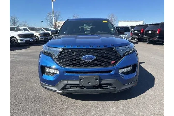 $33000 : Ford Explorer 2022 AWD ST 4d image 2