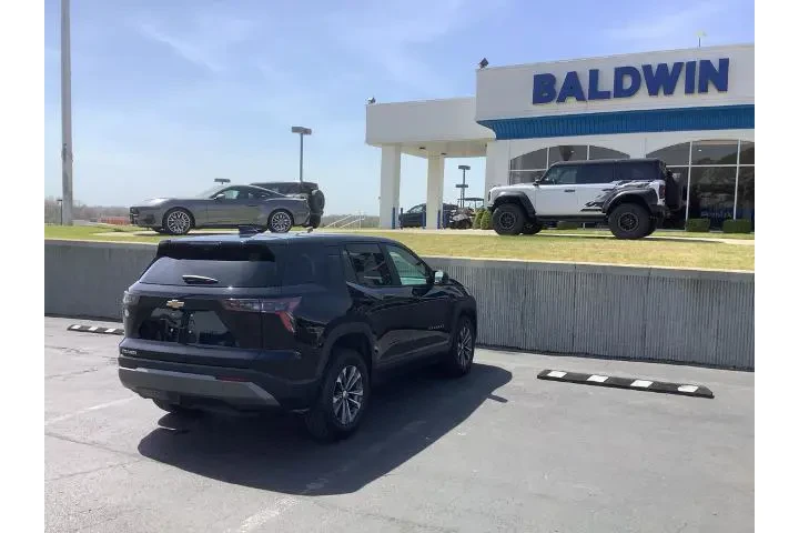 $29950 : Chevrolet Equinox 2025 LT 4d image 7