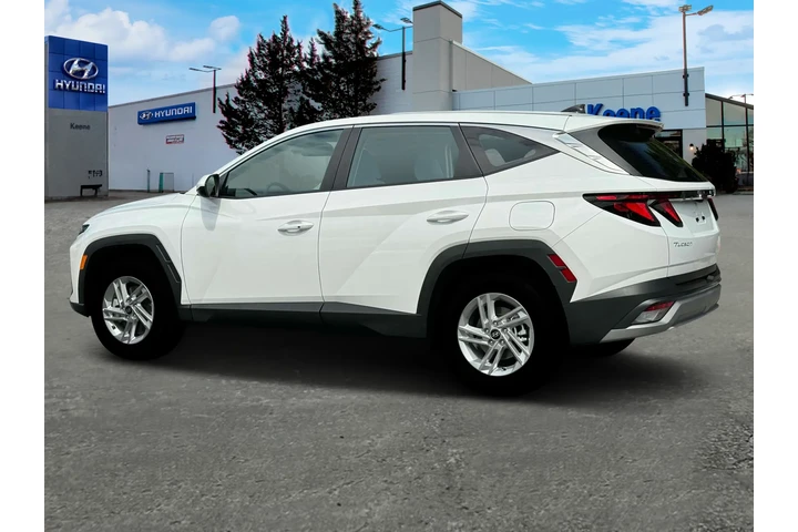 $28821 : Hyundai TUCSON 2025 AWD SE 4 image 4