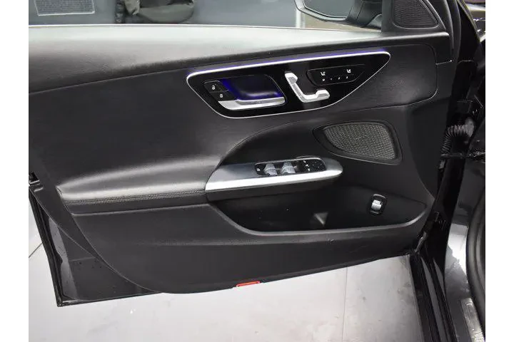 $29526 : Mercedes-Benz C-Class 2022 A image 9