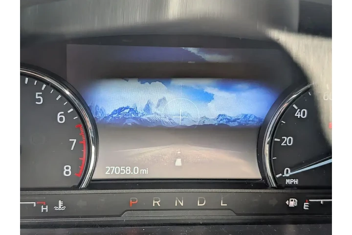 $31698 : Ford Explorer 2023 XLT 4dr S image 5