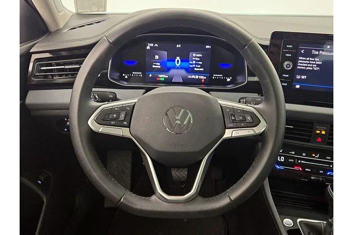 $22998 : Volkswagen Jetta 2025 SE 4dr image 10