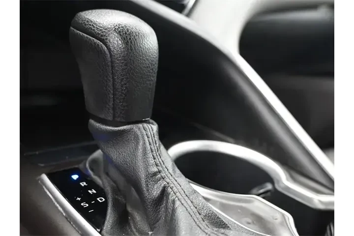 $17331 : Toyota Camry 2023 LE 4dr Sed image 9