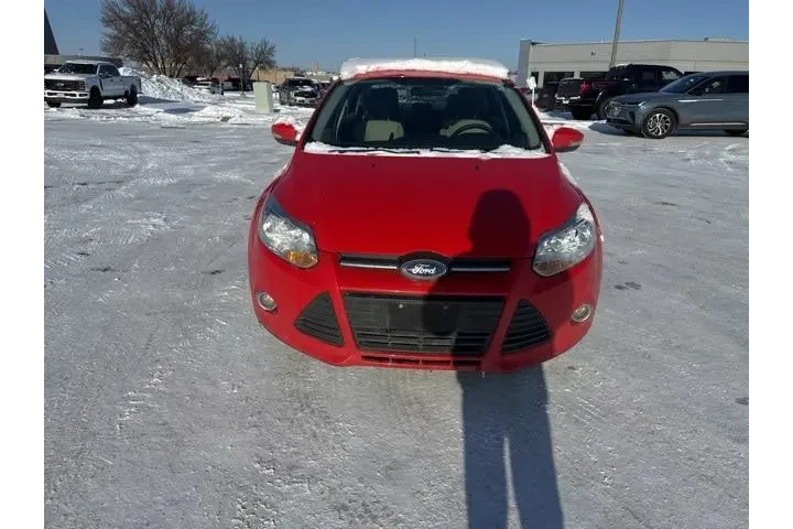 $6000 : Ford Focus 2012 SE 4dr Sedan image 4