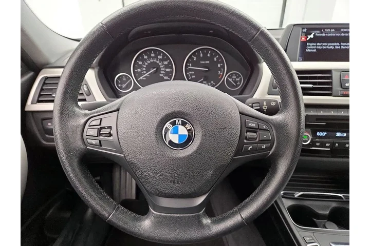 $16998 : BMW 3 Series 2016 AWD 320i x image 10