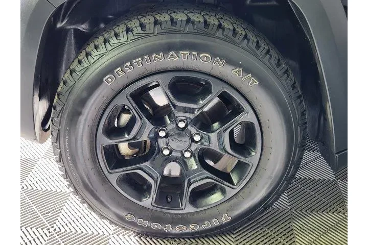 $25229 : Jeep Cherokee 2022 4x4 Trail image 9