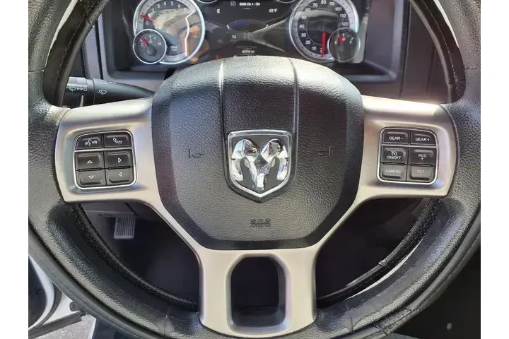 $27999 : Ram 1500 Classic 2022 4x4 SL image 10