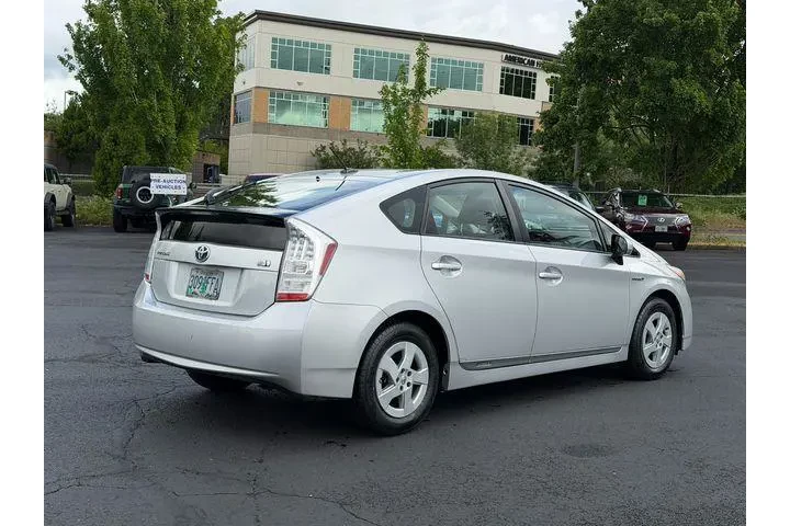 $9700 : Toyota Prius 2011 Two 4dr Ha image 10