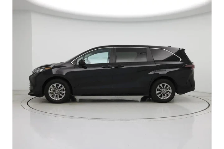$37998 : Toyota Sienna 2024 LE 8-Pass image 3