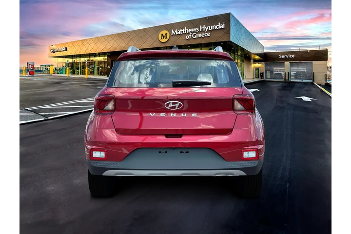 $18659 : Hyundai VENUE 2025 Limited 4 image 6
