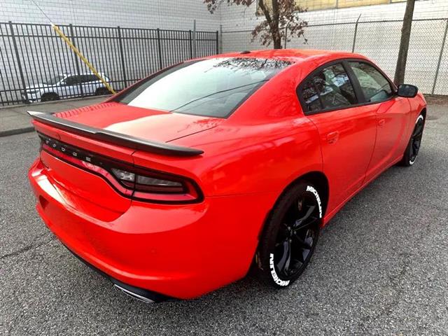 $14500 : Used 2018 Charger SXT RWD for image 5