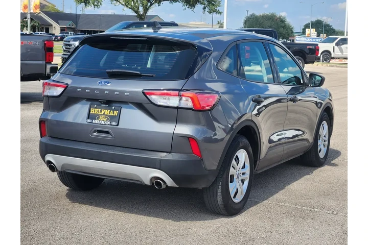 Ford Escape 2022 S 4dr SUV image 3