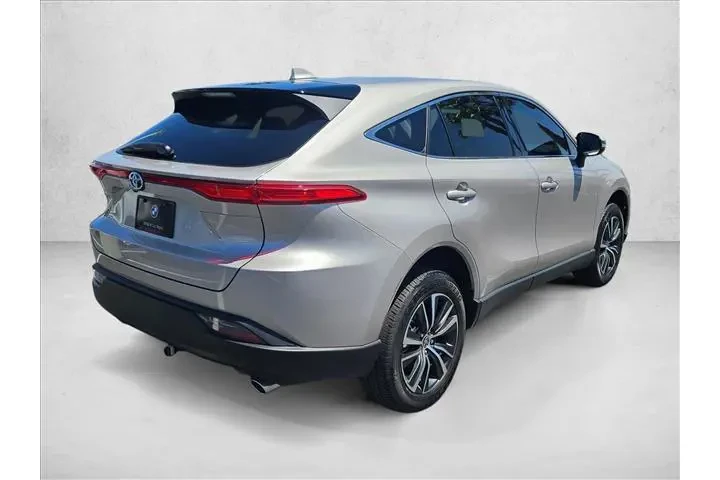 $34797 : Toyota Venza 2023 AWD LE 4dr image 2