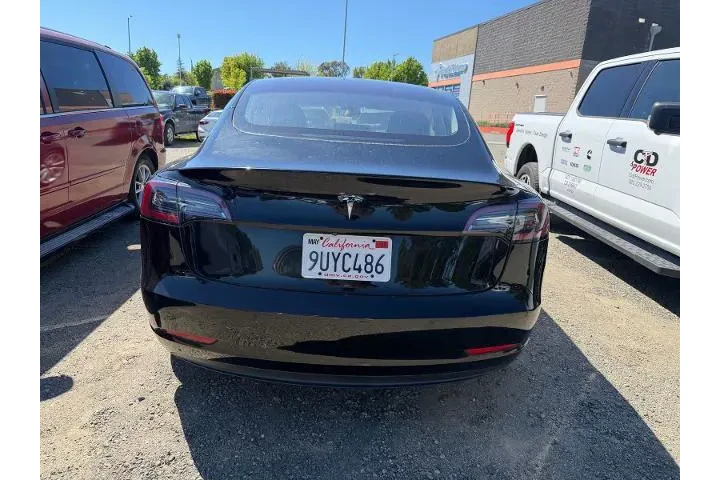 $17500 : Tesla Model 3 2018 Mid Range image 4