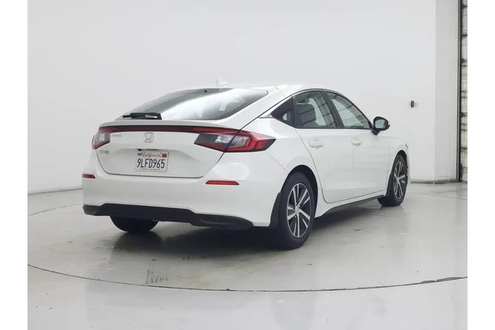 $22998 : Honda Civic 2024 LX 4dr Hatc image 8