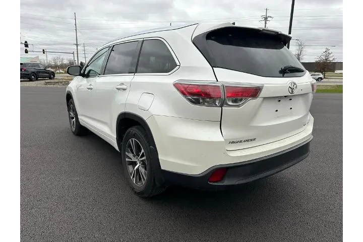 $20162 : Toyota Highlander 2016 AWD X image 7