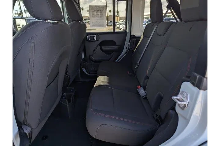 $36999 : Jeep Wrangler 2023 4x4 Rubic image 8