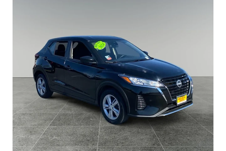 $23487 : Nissan Kicks 2024 S 4dr Cros image 4