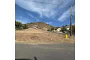 Palacios Landscaping thumbnail 3
