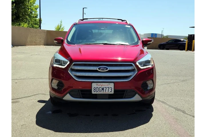 $14998 : Ford Escape 2018 Titanium 4d image 2