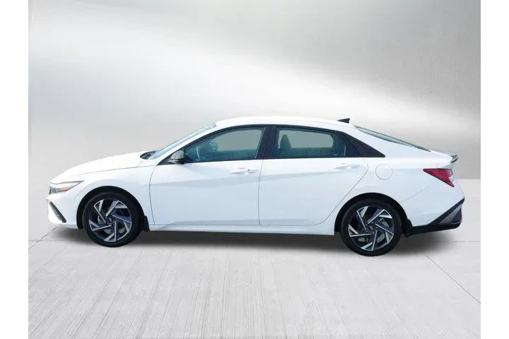 $23000 : Hyundai ELANTRA Hybrid 2025 image 4