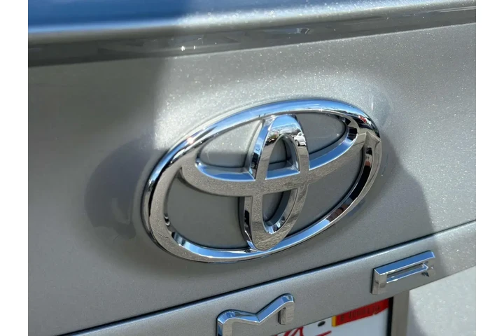 $27250 : Toyota Camry 2024 SE 4dr Sed image 6