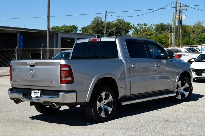 $24989 : Ram 1500 2019 4x4 Laramie 4d image 10