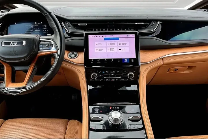 $37282 : Jeep Grand Cherokee 2022 4x4 image 6