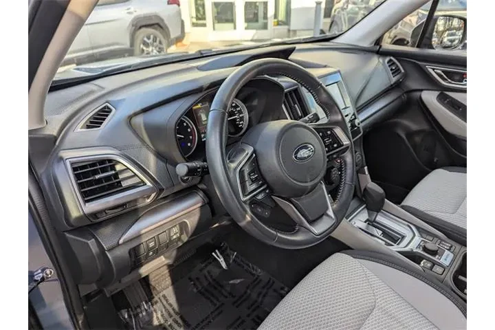 $27985 : Subaru Forester 2023 AWD Pre image 6