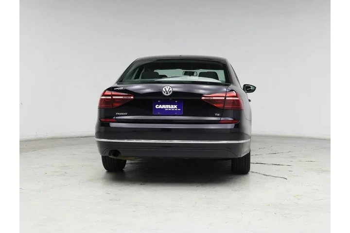 $13599 : Volkswagen Passat 2018 2.0T image 6