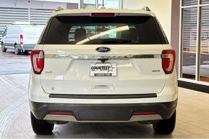 $19997 : Ford Explorer 2019 AWD XLT 4 image 5