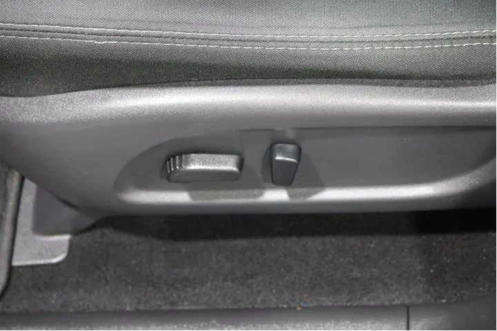 $17982 : Nissan Pathfinder 2019 S 4dr image 5