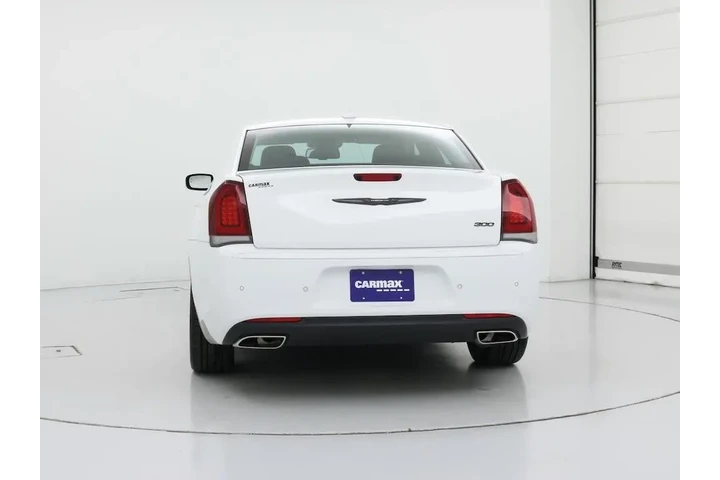 $27998 : Chrysler 300 2022 Touring L image 6