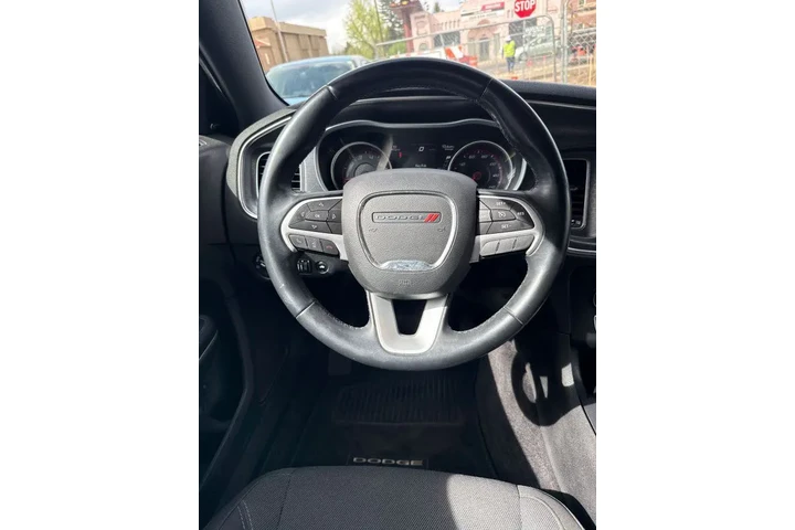 $22995 : 2017 Charger SXT AWD image 8