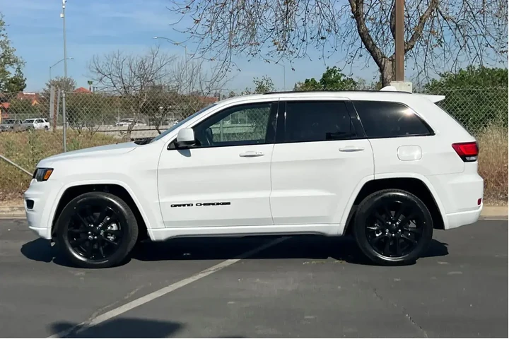 $24500 : Jeep Grand Cherokee 2021 4x2 image 6